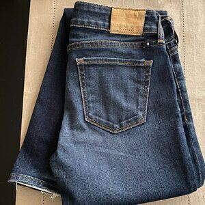 LUCKY BRAND Lolita Boot Low-Rise Distressed 0/25L